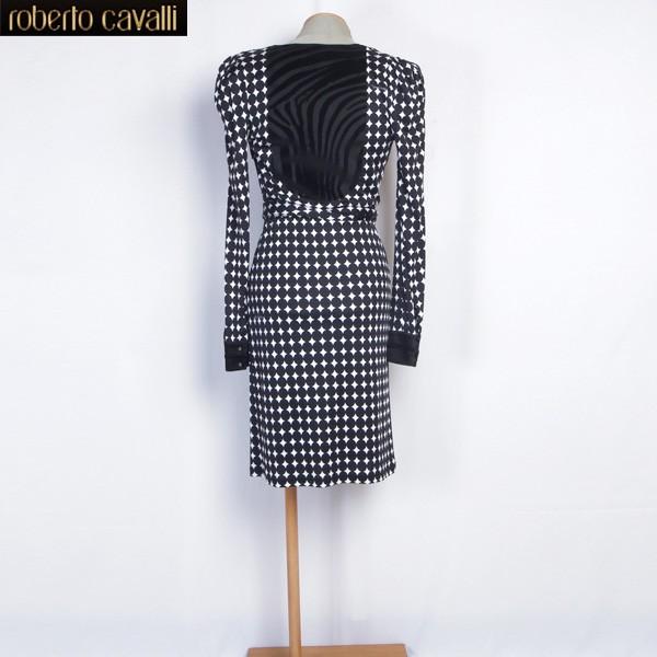 全商品オープニング価格特別価格 クラスロベルトカバリ Class Roberto Cavalli レディース シルク ワンピース ドレス 10a Cd 532 Vestito Jersey 801 ブラックドット 工場直送 Www Doctor Plan Com