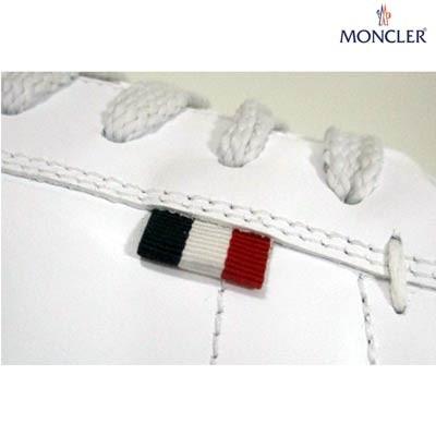 モンクレール Moncler メンズ 靴 スニーカー ローカットスニーカー ロゴ タン部分ロゴ トリコロールタグ ソールロゴ付ローカットスニーカー 白 R570 02s 0130 008 ガッツブランドショップ 通販 Yahoo ショッピング