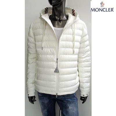 お気にいる モンクレール Moncler メンズ アウターアームロゴワッペン フード部分トリコロールライン付ライトダウンジャケット ホワイト 1a50a00 042 R 2102 060 ガッツブランドショップ 通販 Yahoo ショッピング 最新情報 Dp3akb Jatengprov Go Id