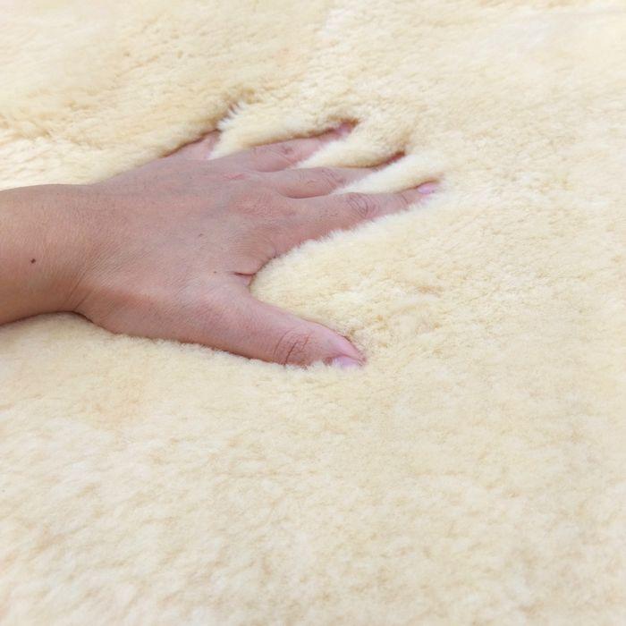 西川 ムートンシーツ ムートン敷きパッド 羊毛 毛皮 羊 高密度 新品