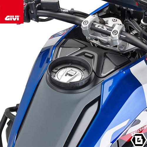 GIVI BF84 タンクロック アタッチメント/BMW R 1300 GS GIVI BF84 タンクロック アタッチメント/BMW R 1300 GS