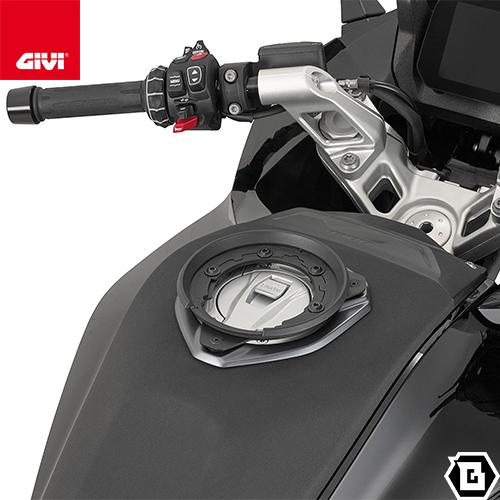 GIVI（ジビ） 【06/30当店在庫あり】GIVI BF99 タンクロック 