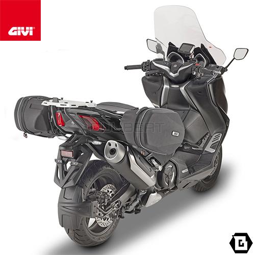 GIVI D2133ST スクリーン/YAMAHA TMAX 560 / YAMAHA 530専用 GIVI D2133ST スクリーン/YAMAHA TMAX 560 / YAMAHA 530専用