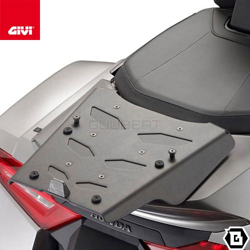 1*A様 フュージョン専用　givi キャリア GIVI 【セール10/13 23:59まで】GIVI SRA1172 アルミニウム製
