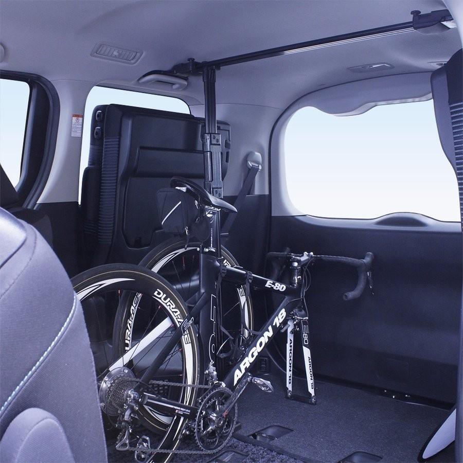 VISOA YAC U-NV1B 80系ノア・ヴォクシー・エスクァイア専用 車内