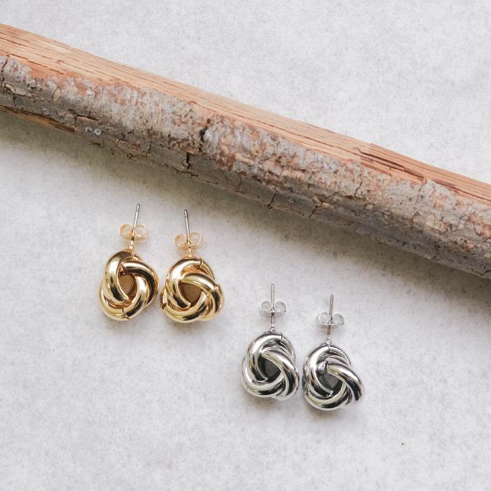 トリニティリングピアス レディース 軽量 軽い デイリー 華やか