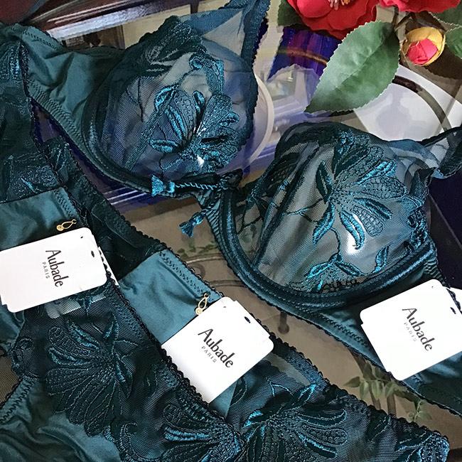 定番の中古商品 Aubade オーバドゥ Lovessence トライアングル