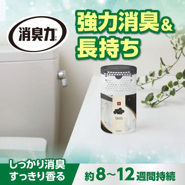 LOHACO - トイレの消臭力 炭と白檀の香り 400mL 1個 エステー 消臭 芳香剤