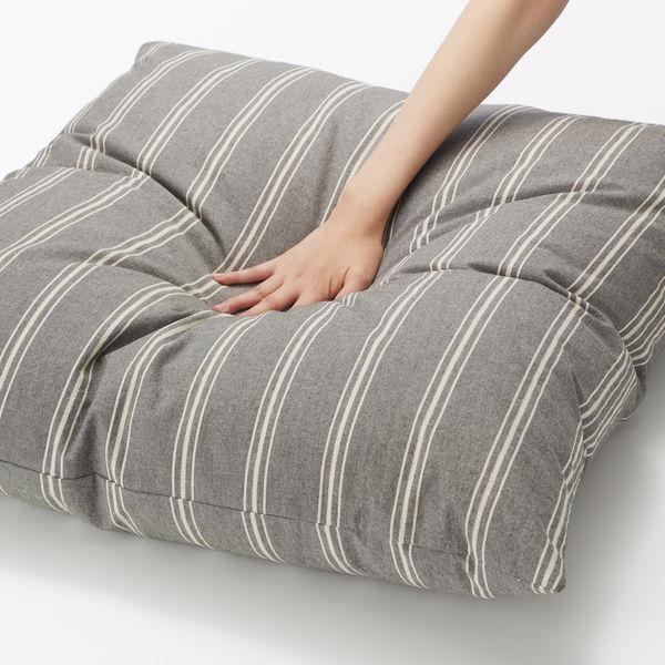 LOHACO - 無印良品 綿洗いざらし大判クッション 75×75cm グレー