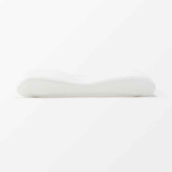 LOHACO - 無印良品 寝返りを受け止めるまくら 低め 35×60×高さ