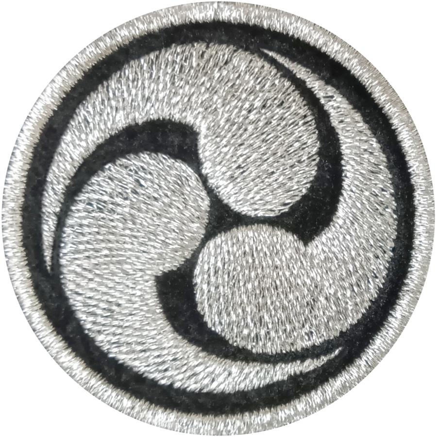 家紋5】 丸に左三つ巴 ワッペン【ゆうパケット配送対象商品】 : 刺繍屋