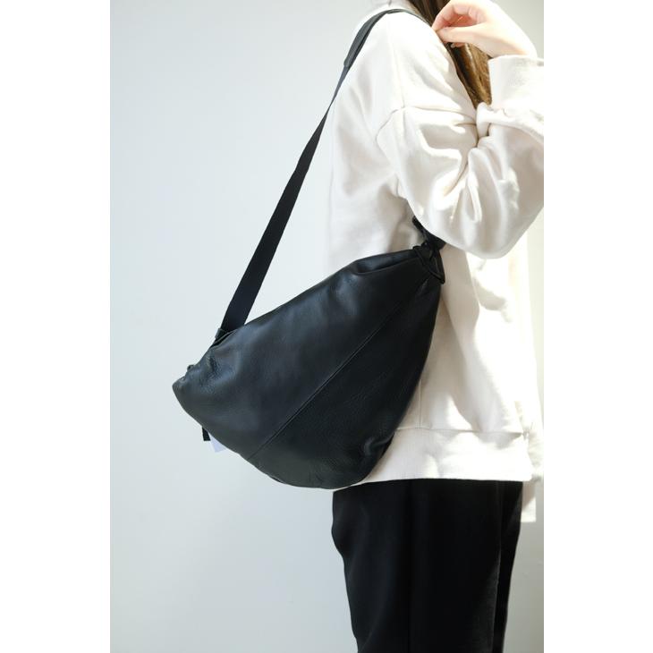SALE セール】POMTATA (ポンタタ) | CANDY BODY BAG (black