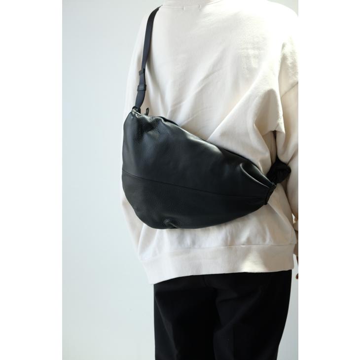 美品★POMTATA ポンタタ★黒　CANDY BODY BAG 楽天市場】POMTATA ポンタタ カウレザー ボディバッグ “CANDY