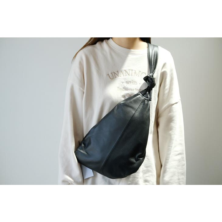 SALE セール】POMTATA (ポンタタ) | CANDY BODY BAG (black