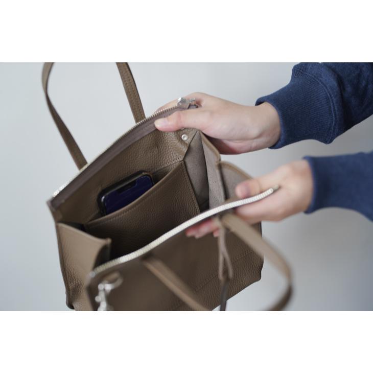 【SALE セール】REN | クルーズショッパー / 牛革・エン (black/almond gray) | バッグ レン 無地 シンプル_9
