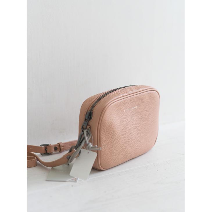 SALE セール】STATUS ANXIETY | PLUNDER (pink) ショルダーバッグ 