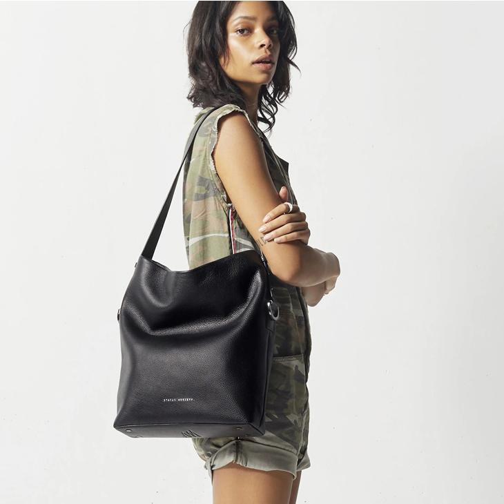 【STATUS ANXIETY／新品・日本未入荷！送料込・即購入可】本革バッグ Reverie Women's Black Leather Bag | Status Anxiety®
