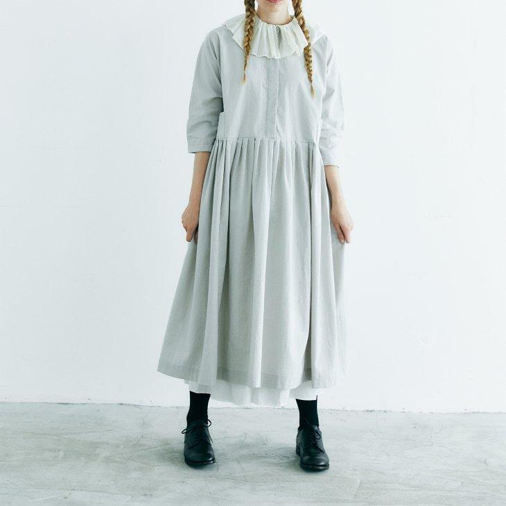 MAGALI | ミニシアサッカーコットン・フリル襟ワンピース (grey 