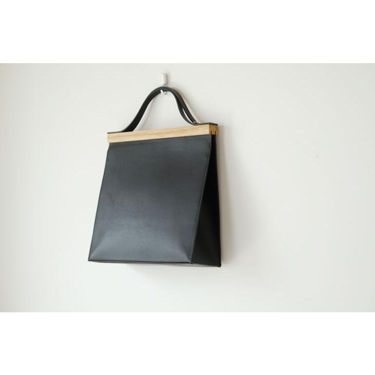 SALE セール】yuruku (ユルク) | Clap Wood Square Hand Bag L (black
