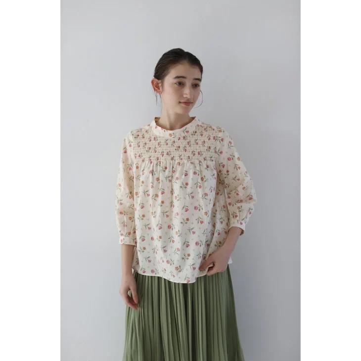 sosotto (ソソット) | LIBERTYPRINT胸シャーリングブラウス7分袖 