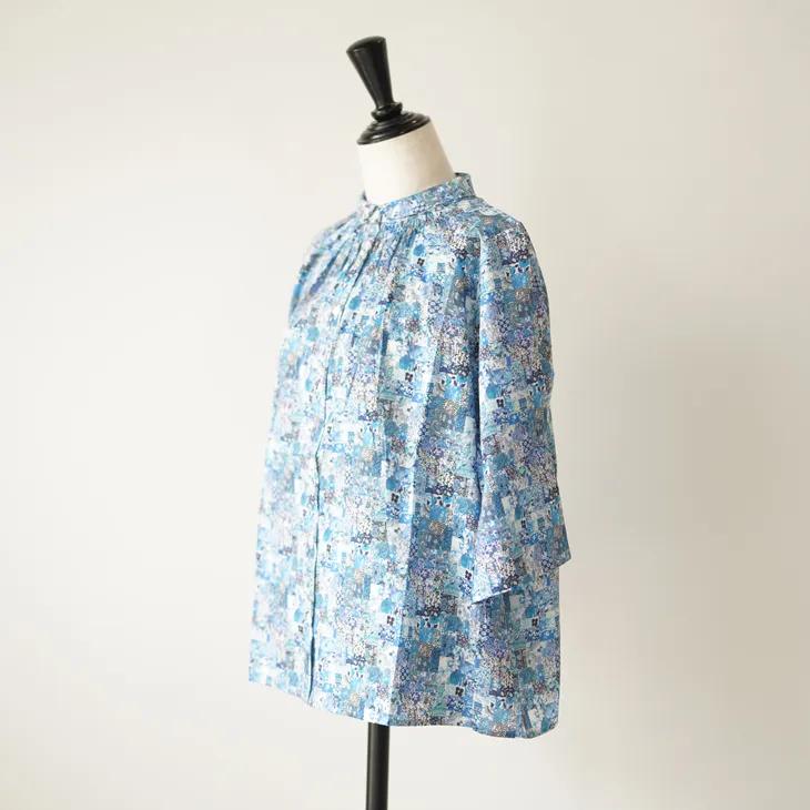 sosotto (ソソット) | LIBERTYPRINTチビ丸衿ゴムシャーリングブラウス
