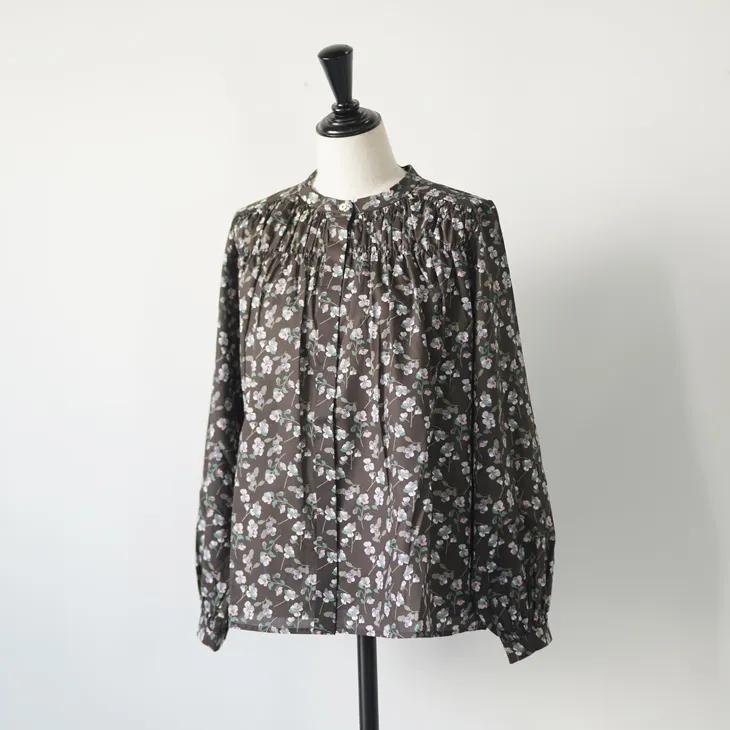 sosotto（ソソット） | LIBERTYタナローン胸シャーリングブラウス