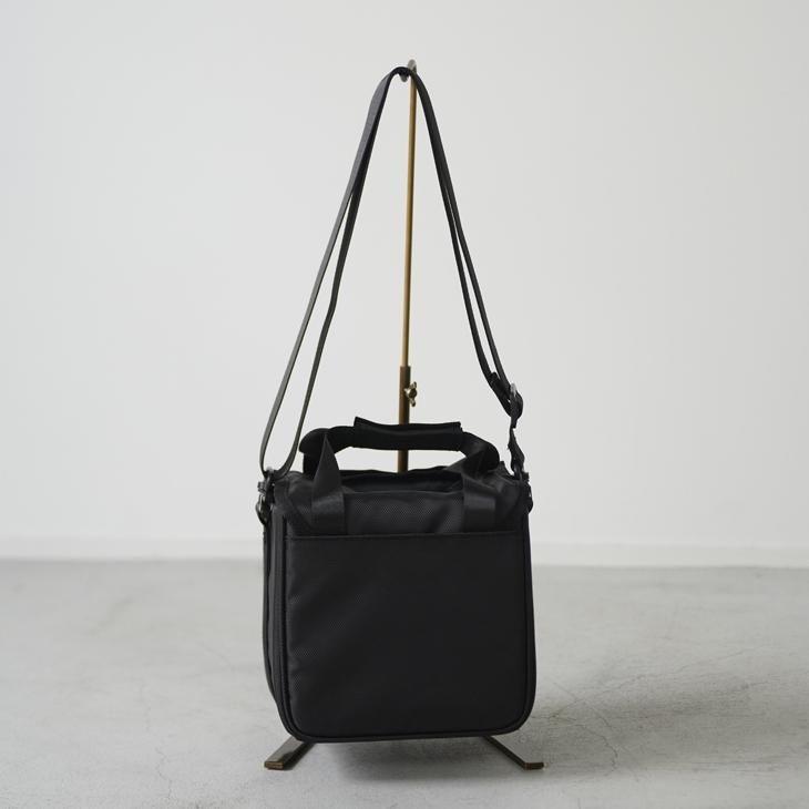 【新品・未使用品】[AND INVADERS] レコードバッグ MAGGIE crossbody Bermuda Bag – Lesley Evers