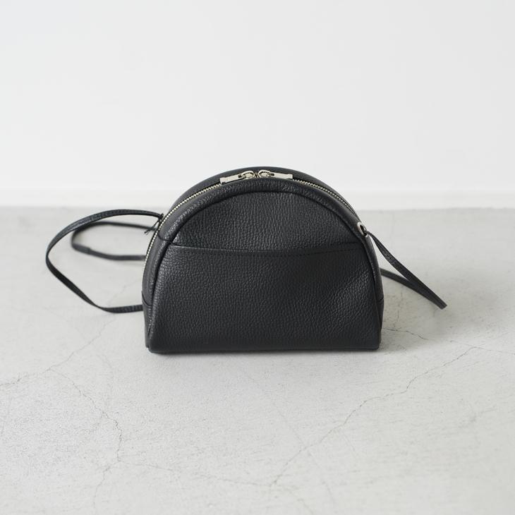 ブランクレ シンセティックレザーセミサークルハーフSH ショルダーバッグ 黒 blancle (ブランクレ) | S.LEATHER HALF CIRCL SH (black) ショルダー
