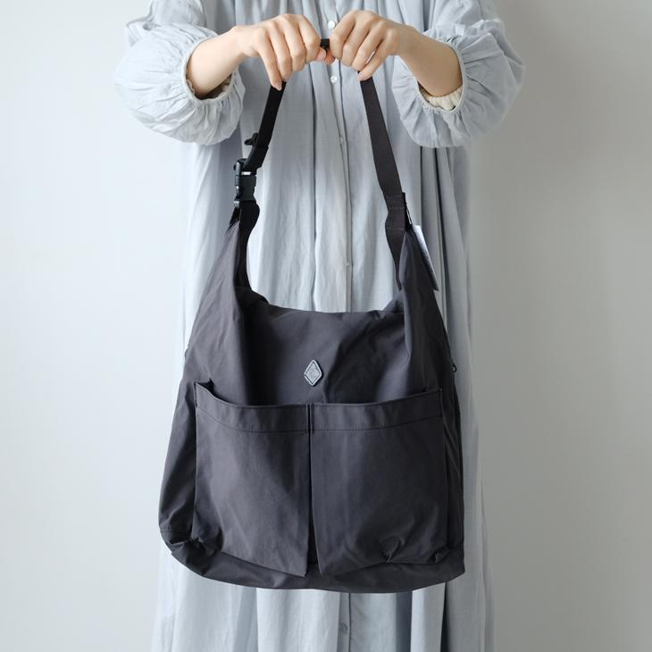 クレドラン　POID ROLL SHOULDERチャコール CLEDRAN (クレドラン) | POID ROLL SHOULDER (charcoal) ショルダー