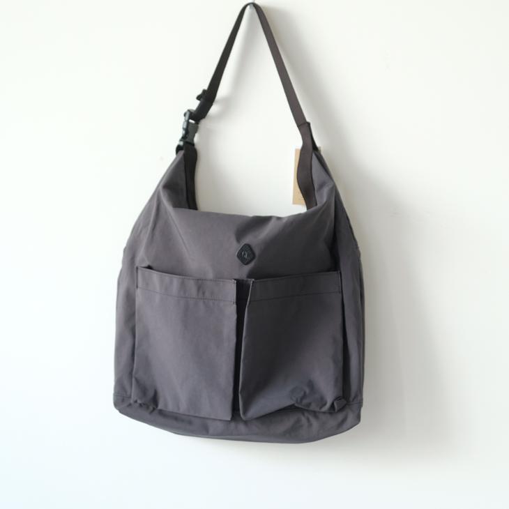 CLEDRAN (クレドラン) | POID ROLL SHOULDER (charcoal) ショルダー