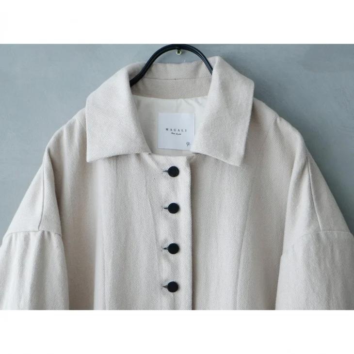 magali コットンリネンフラットカラーコート　ブルー magali コットンリネンフラットカラーコート ブルー magali