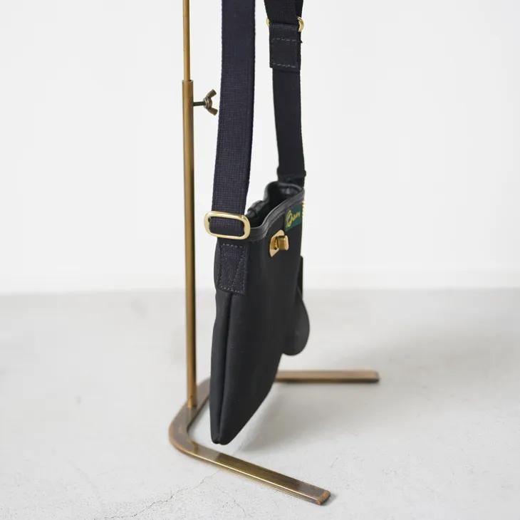 美品　Bradyショルダーバッグ　LOWCA 楽天市場】ノベルティ付 【正規取扱店】 ブレディ ショルダーバッグ