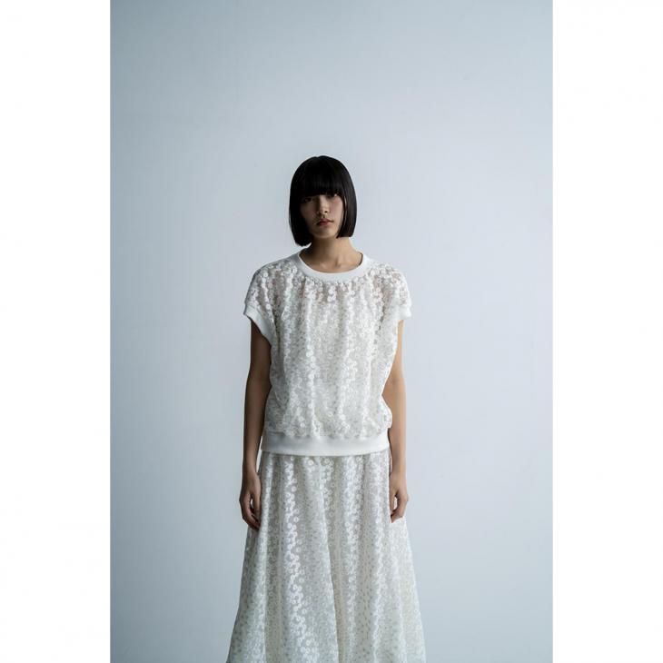 MANON (マノン) | FLOWER EMBROI PULL OVER BLOUSE (white) フラワー 