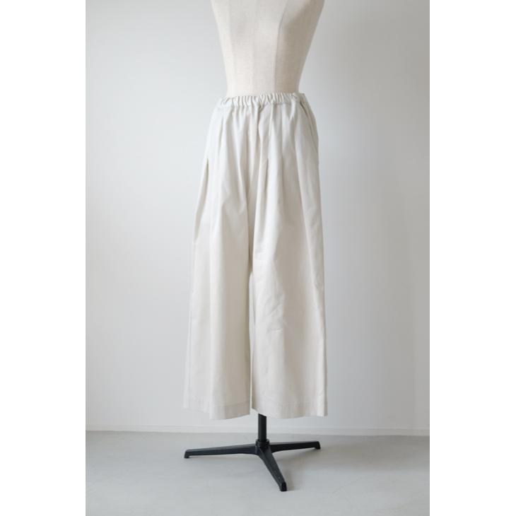 STAMP AND DIARY | ウエストタックワイドパンツ 94cm丈 (ivory / beige