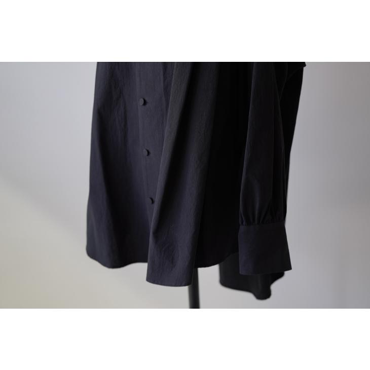 the last flower of afternoon | 薄氷の汀 / Open clllared tuck shirt