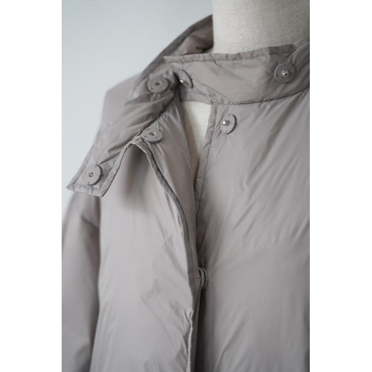 utilite (ユティリテ) | ダウンコート (グレージュ) アウター シンプル