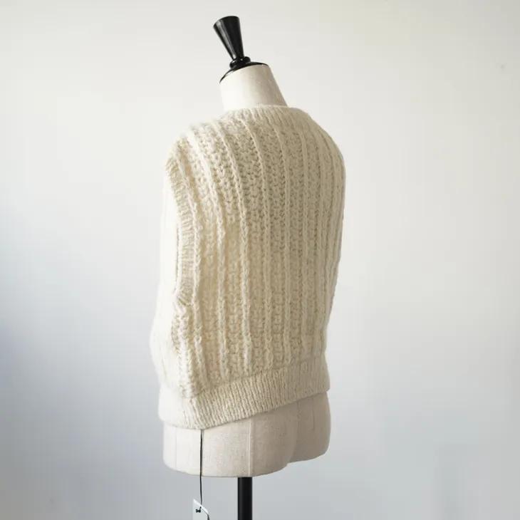 utilite (ユティリテ) | 手編みニットベスト (オフシロ) 25AW ペルー
