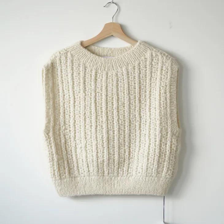 utilite (ユティリテ) | 手編みニットベスト (オフシロ) 25AW ペルー