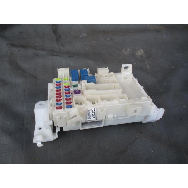 ワゴンR ワゴンR DBA-MH23S ヒューズボックス : 株式会社萩尾商会
