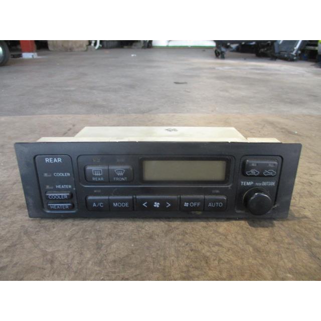 グランドハイエース GF-VCH10W エアコンスイッチパネル : 株式会社萩尾 