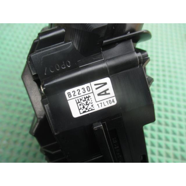 タフト 5BA-LA900S 左フォグランプの画像