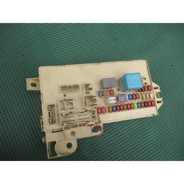 ミラ（ダイハツ） ミライース DBA-LA300S ヒューズボックス : 株式会社