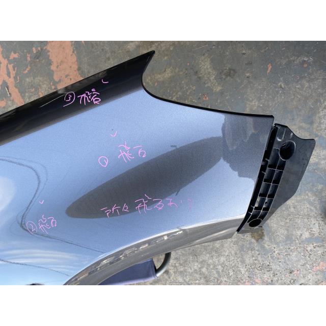 アクア DAA-NHP10 右フロントフェンダー : 株式会社萩尾商会 - 通販