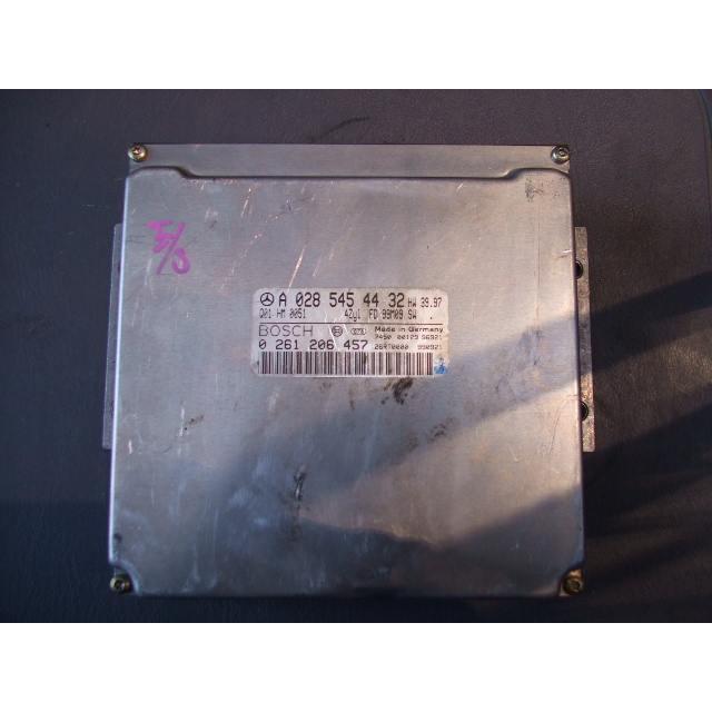 ベンツ SLKクラス E-170447 エンジンコンピューター : 株式会社萩尾