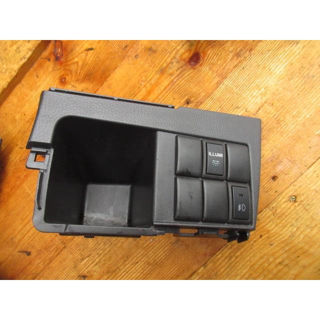 ワゴンR ワゴンR CBA-MH23S イルミスイッチ : 株式会社萩尾商会