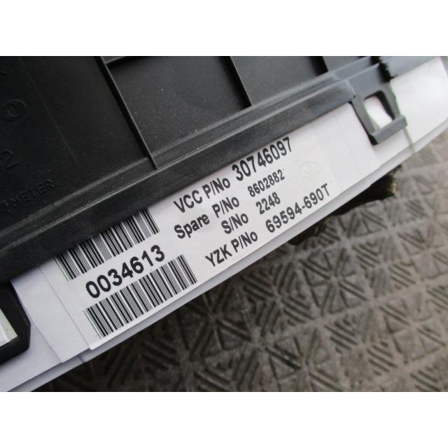 ボルボ 70シリーズ CBA-SB5244W スピードメーター : 株式会社萩尾商会