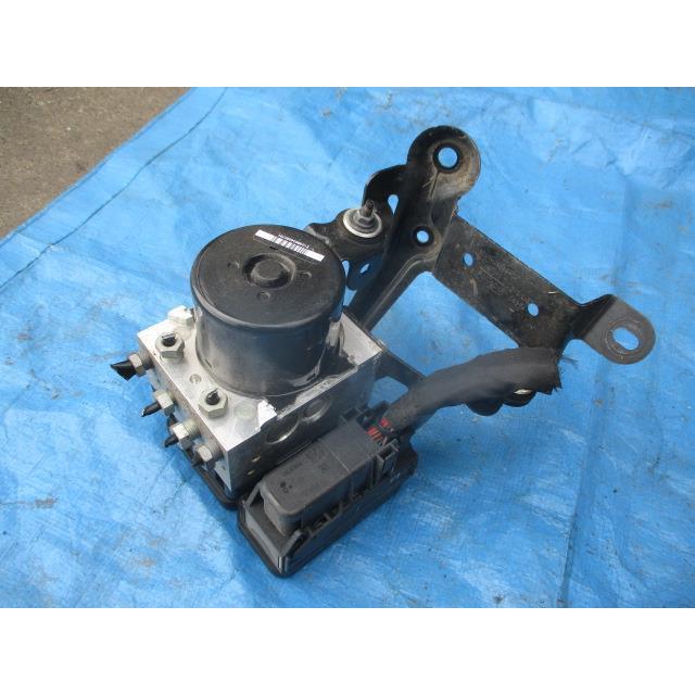 ボルボ 70シリーズ DBA-BB5254W ABSアクチュエーター