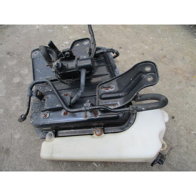 デュトロ PB-XZU346M ラジエータリザーブタンク : 株式会社萩尾商会