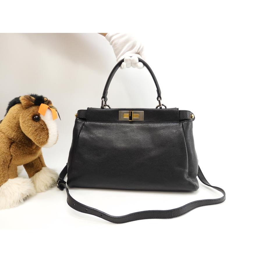 FENDI フェンディ ピーカブー小 レザー 黒 ショルダーストラップ付 