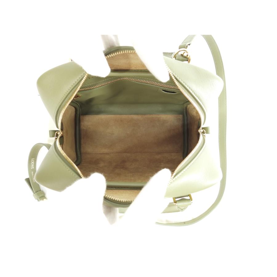 Amazona（LOEWE） ロエベ アマソナ19スクエア ナパカーフ アボガド 